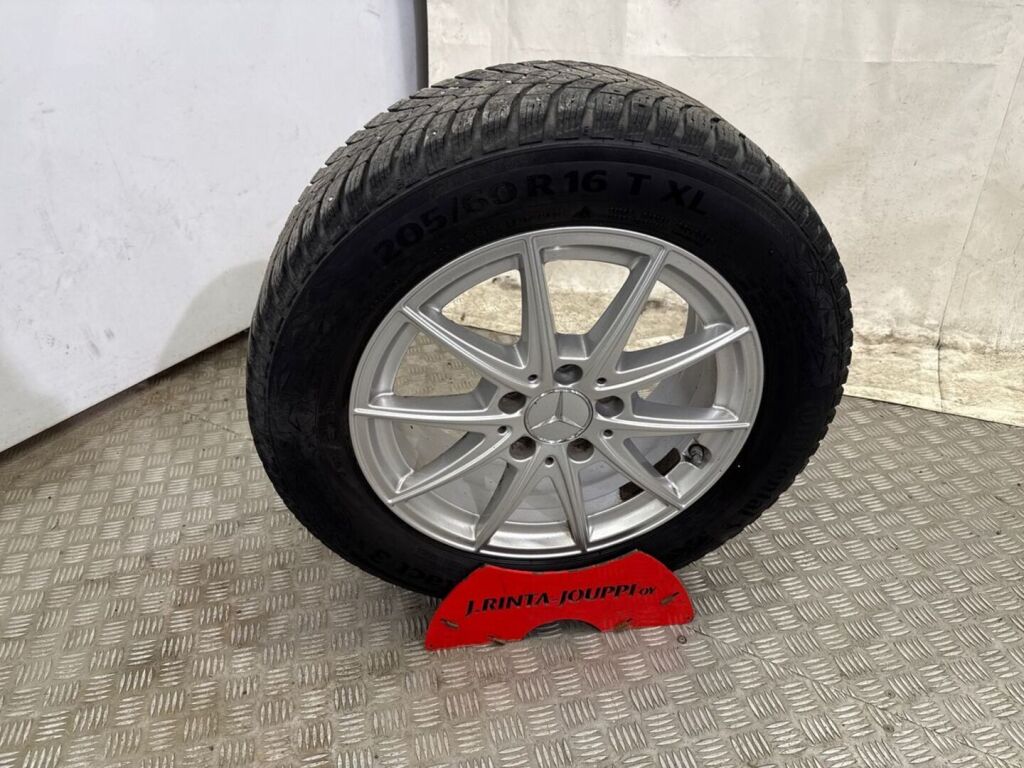 Mercedes-Benz A 2019 Valkoinen