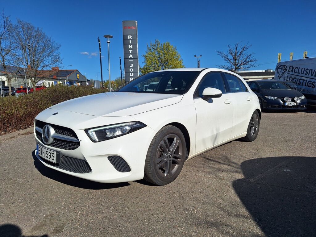 Mercedes-Benz A 2019 Valkoinen