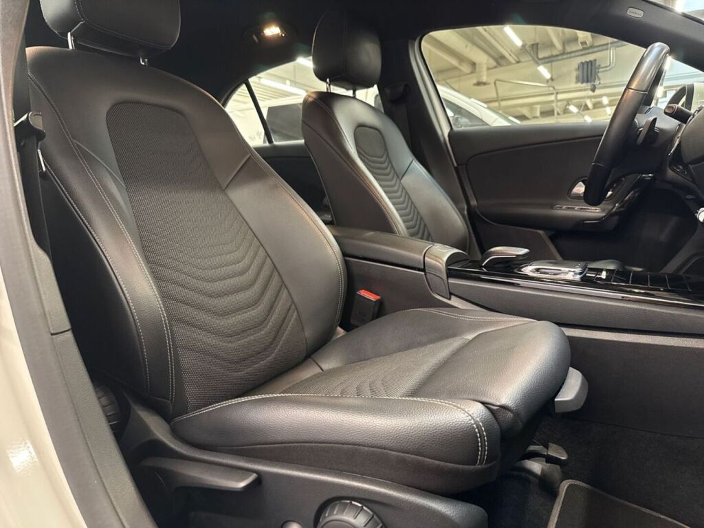 Mercedes-Benz A 2019 Valkoinen