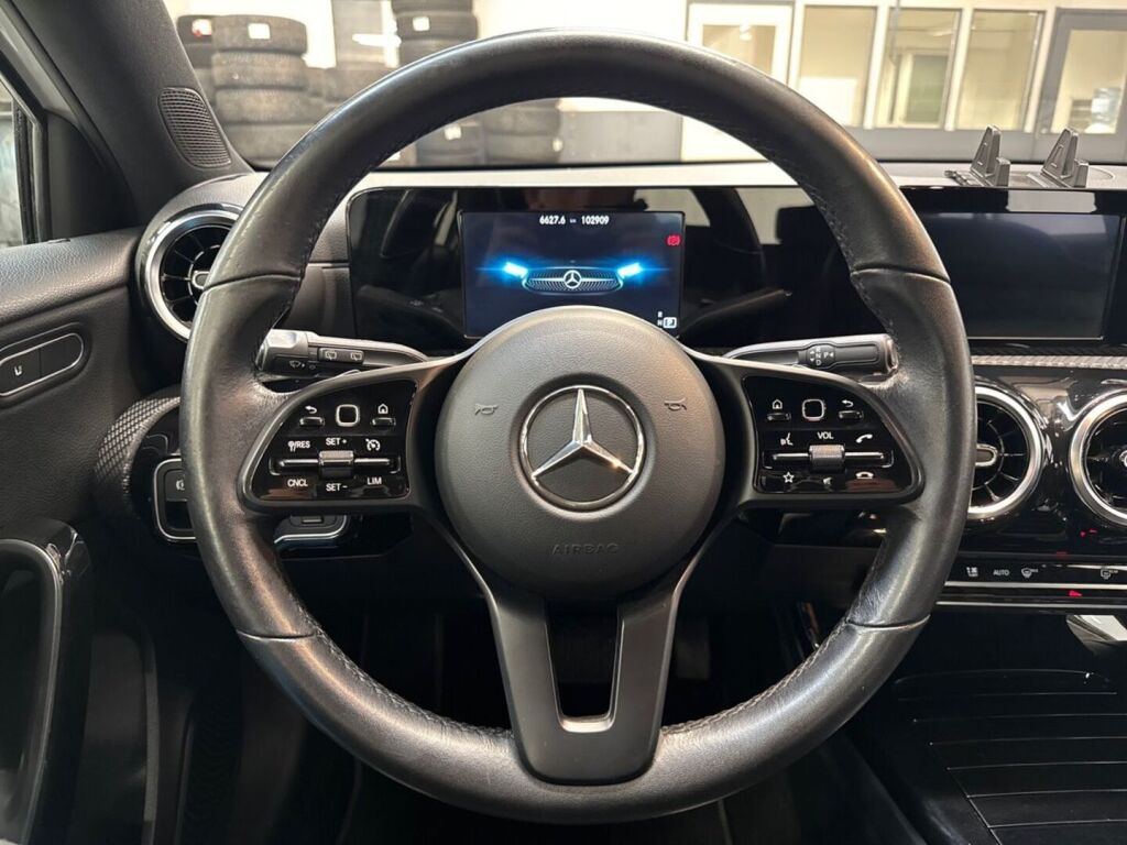 Mercedes-Benz A 2019 Valkoinen