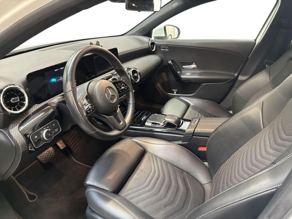 Mercedes-Benz A 2019 Valkoinen