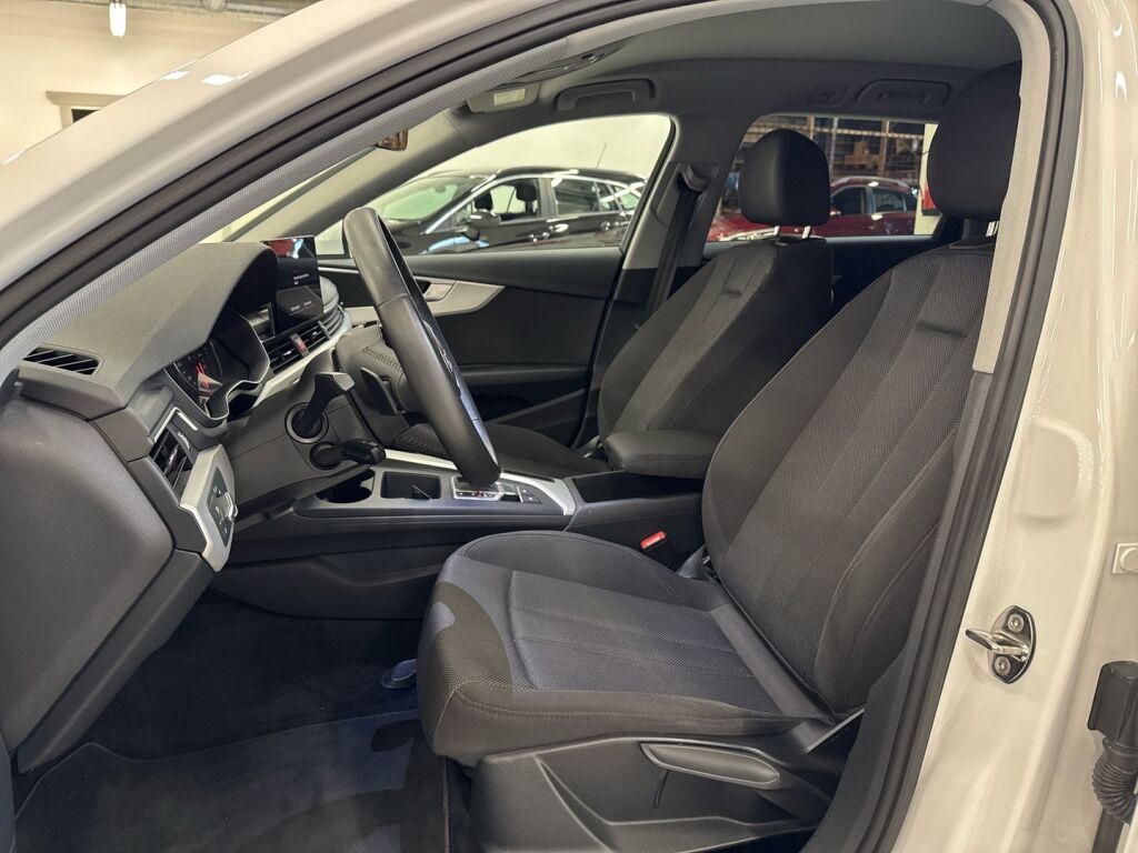 Audi A4 2020 Valkoinen