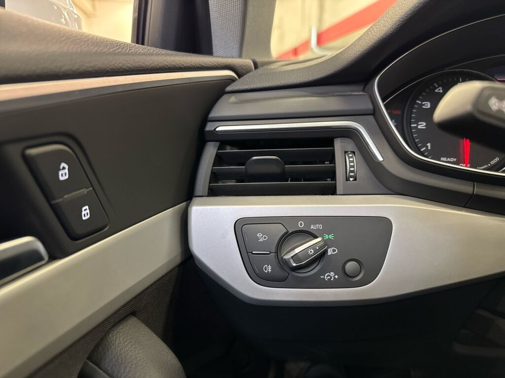 Audi A4 2020 Valkoinen