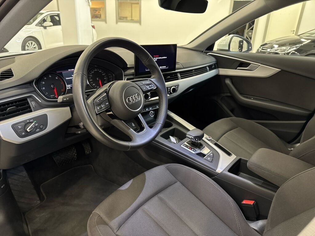 Audi A4 2020 Valkoinen