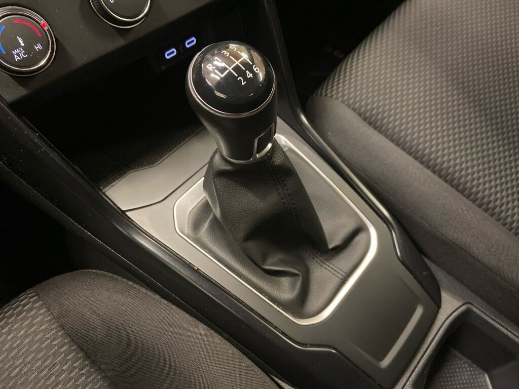 Volkswagen T-Roc 2019 Punainen