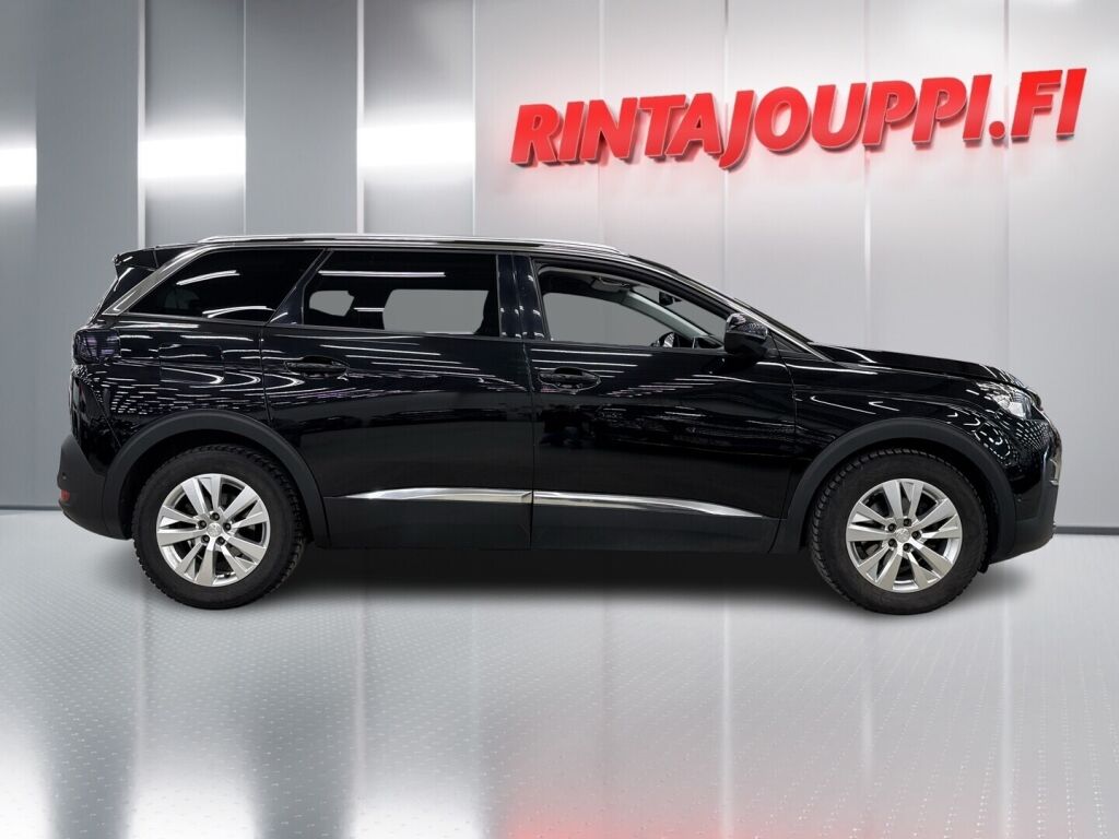 Peugeot 5008 2019 Musta