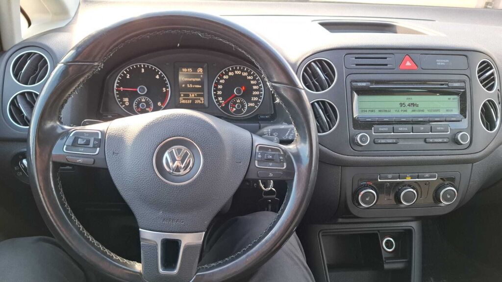 Volkswagen Golf Plus 2011 Punainen