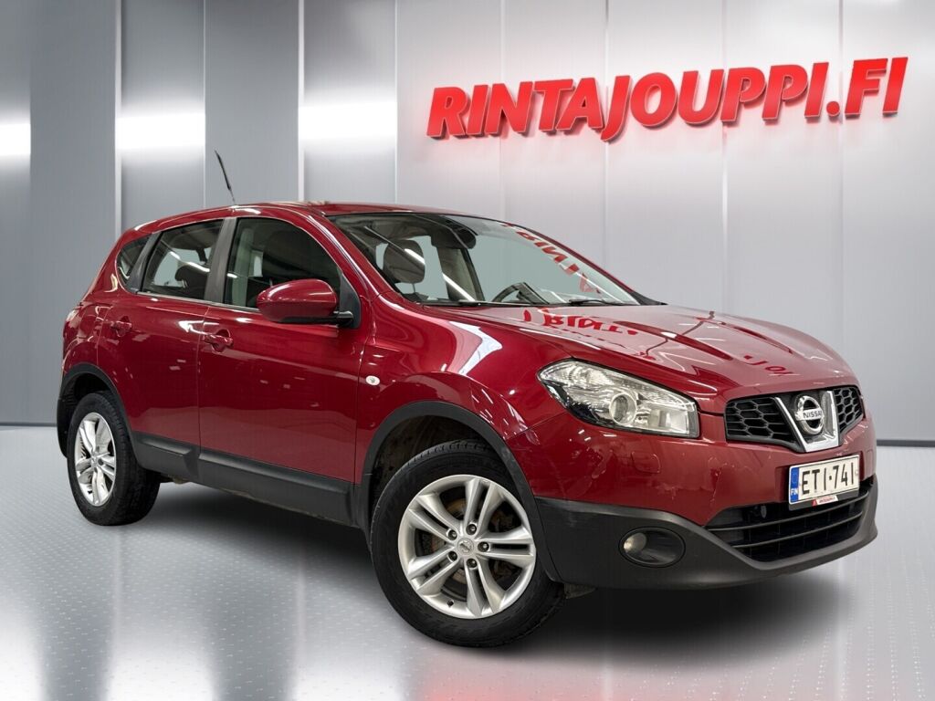 Nissan Qashqai 2011 Punainen