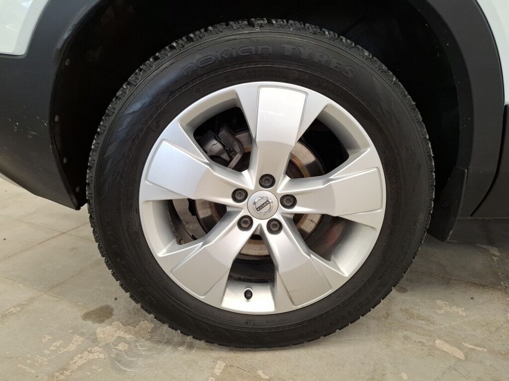 Volvo XC40 2020 Valkoinen