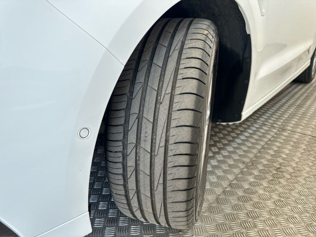 Ford S-Max 2021 Valkoinen