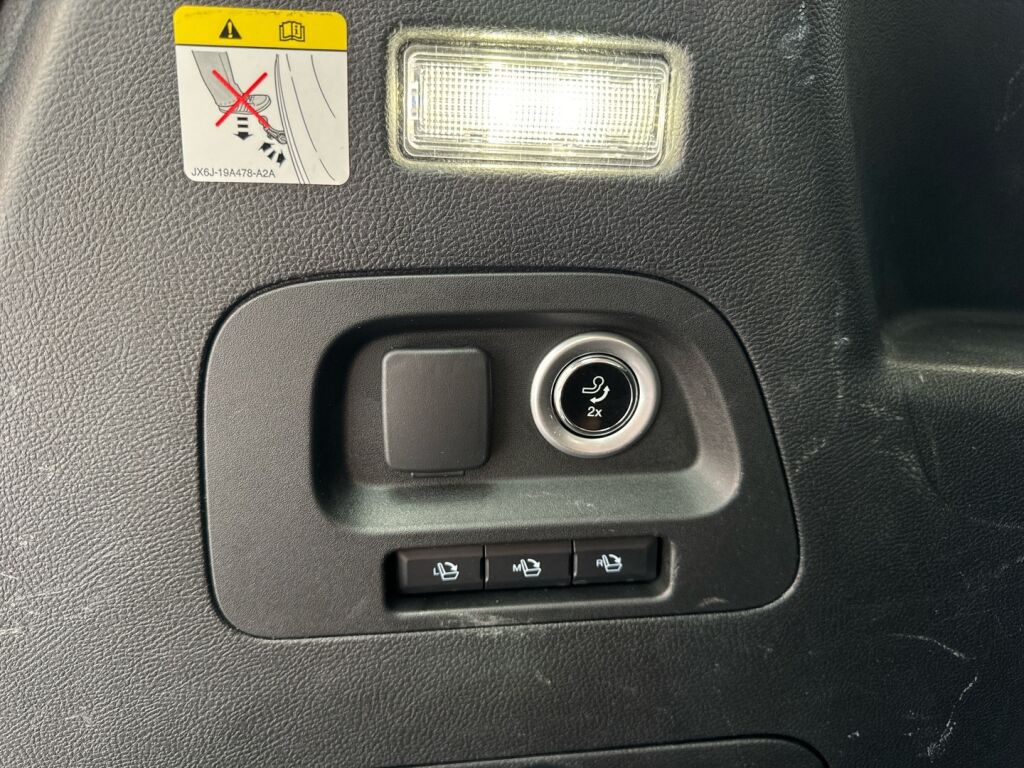 Ford S-Max 2021 Valkoinen