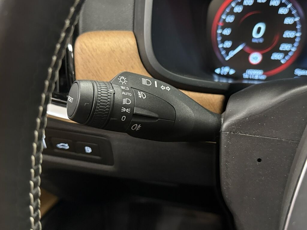 Volvo S90 2020 Harmaa