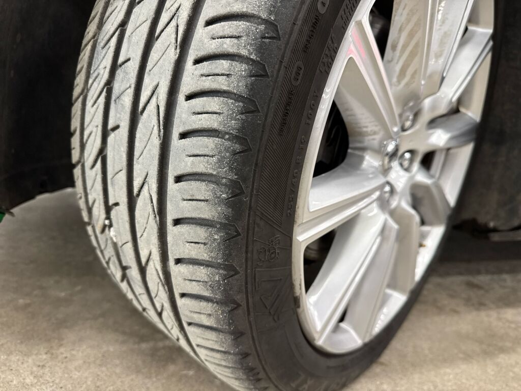 Volvo S90 2020 Harmaa