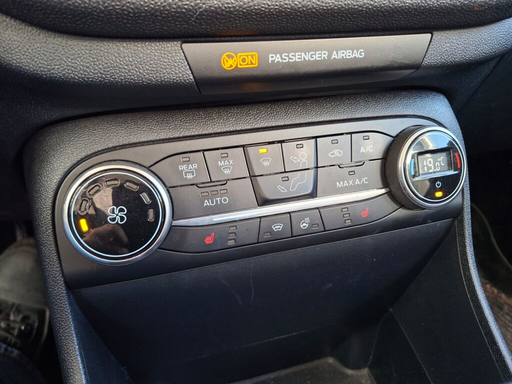 Ford Fiesta 2019 Valkoinen