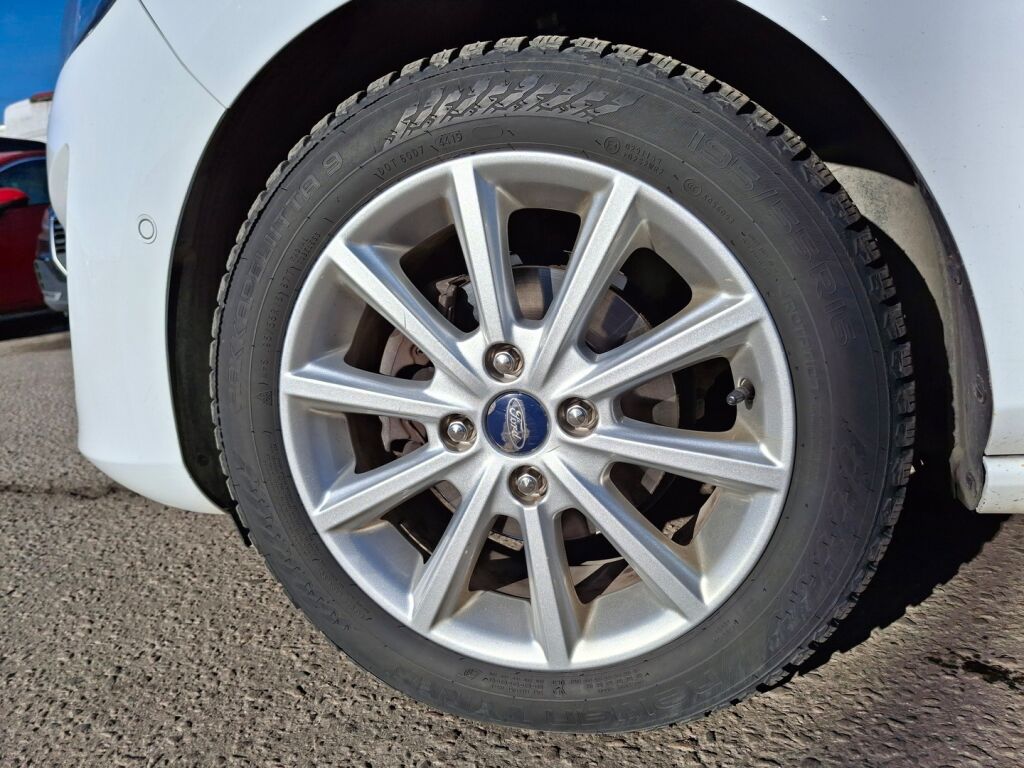 Ford Fiesta 2019 Valkoinen