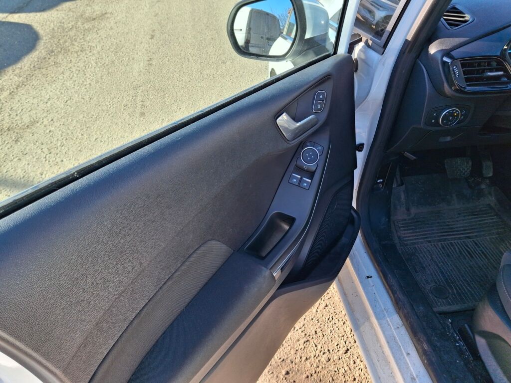 Ford Fiesta 2019 Valkoinen