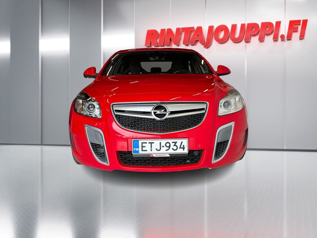 Opel Insignia 2011 Punainen