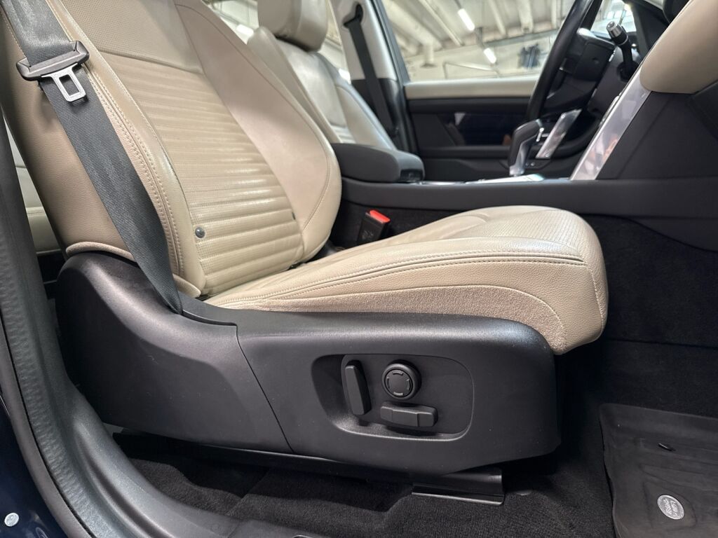 Land Rover Discovery Sport 2020 Sininen