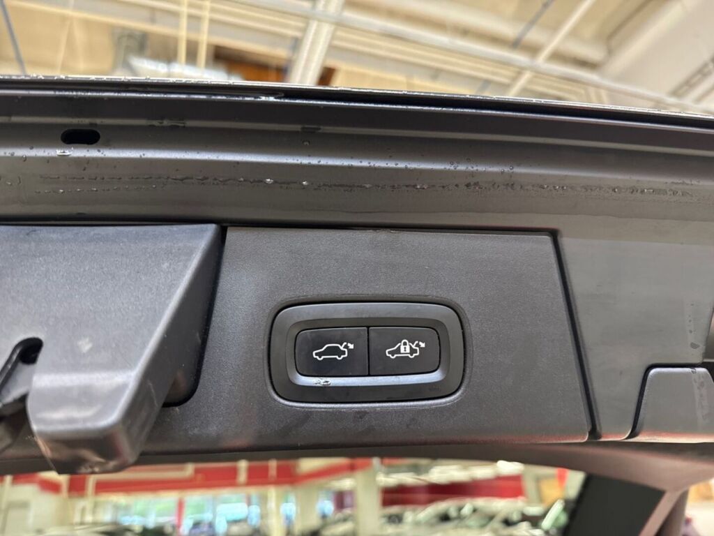 Volvo V90 2019 Harmaa