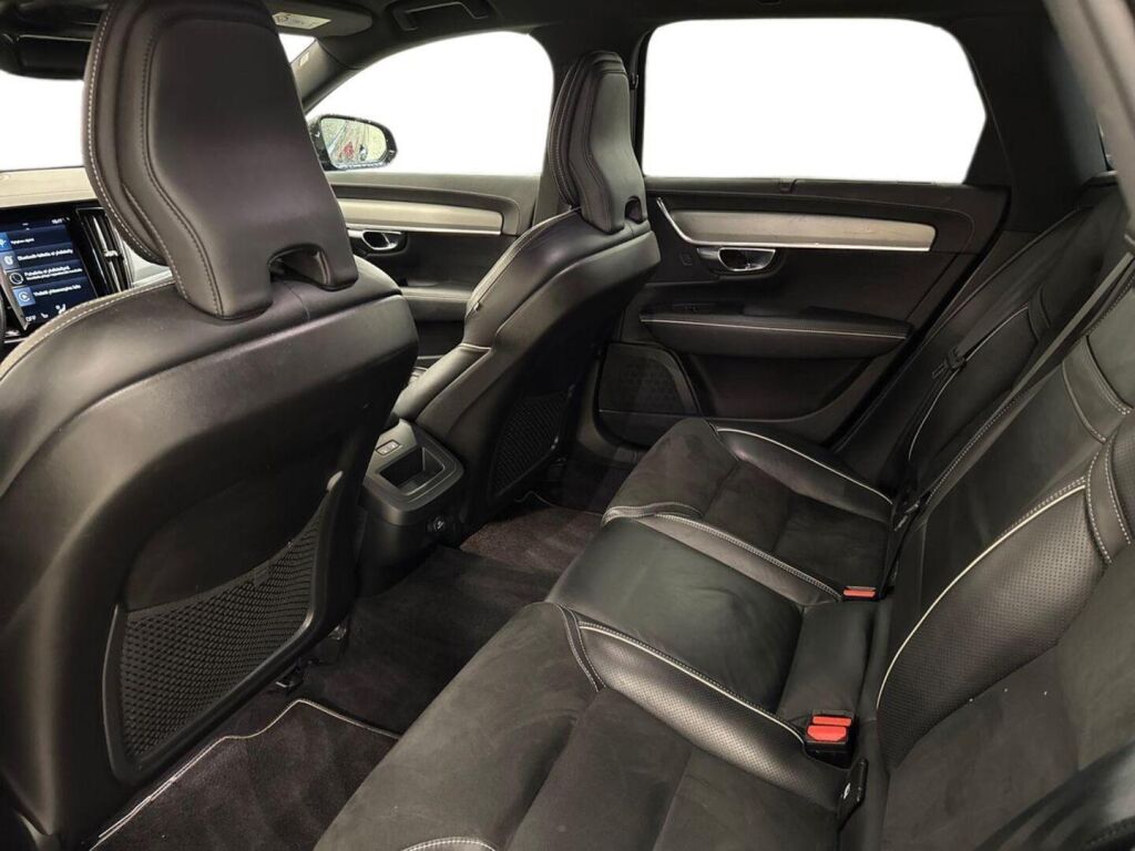 Volvo V90 2019 Harmaa