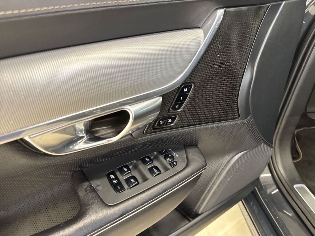 Volvo V90 2019 Harmaa