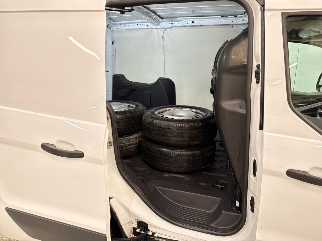 Ford Transit Connect 2015 Valkoinen