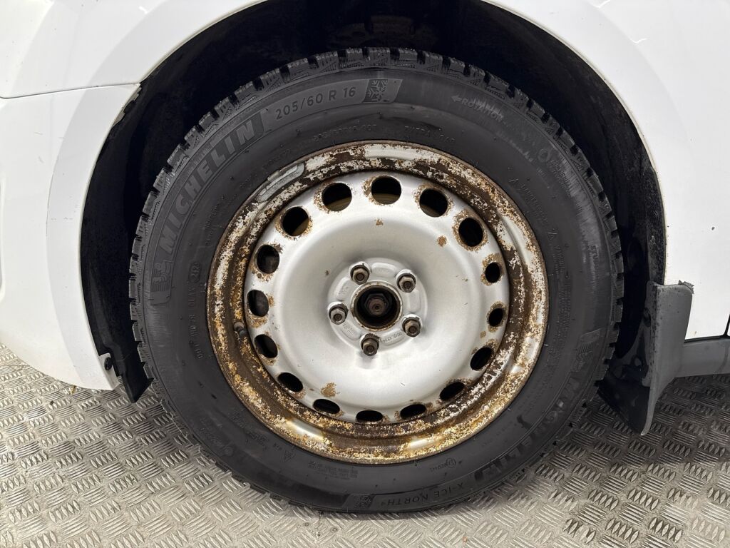 Ford Transit Connect 2015 Valkoinen