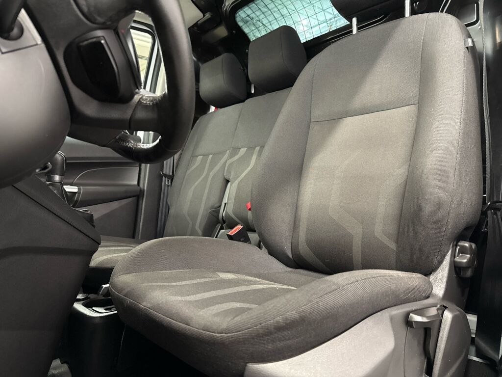 Ford Transit Connect 2015 Valkoinen