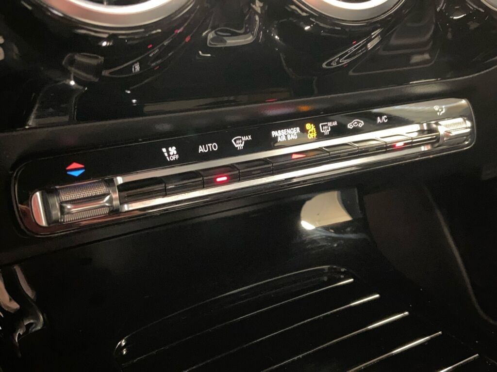 Mercedes-Benz A 2019 Musta