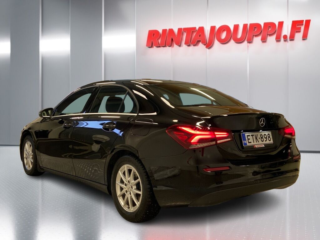 Mercedes-Benz A 2019 Musta