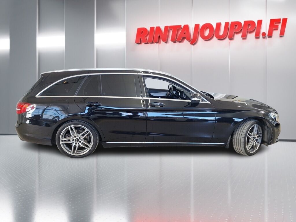 Mercedes-Benz C 2015 Musta