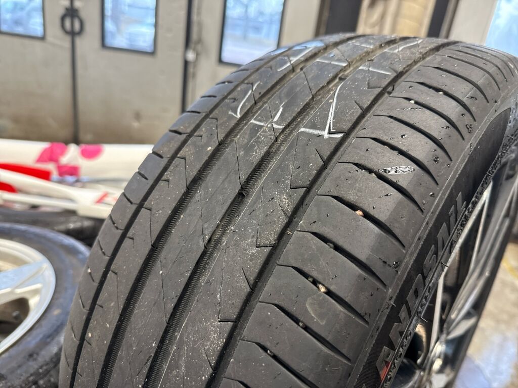 Toyota Corolla 2021 Valkoinen