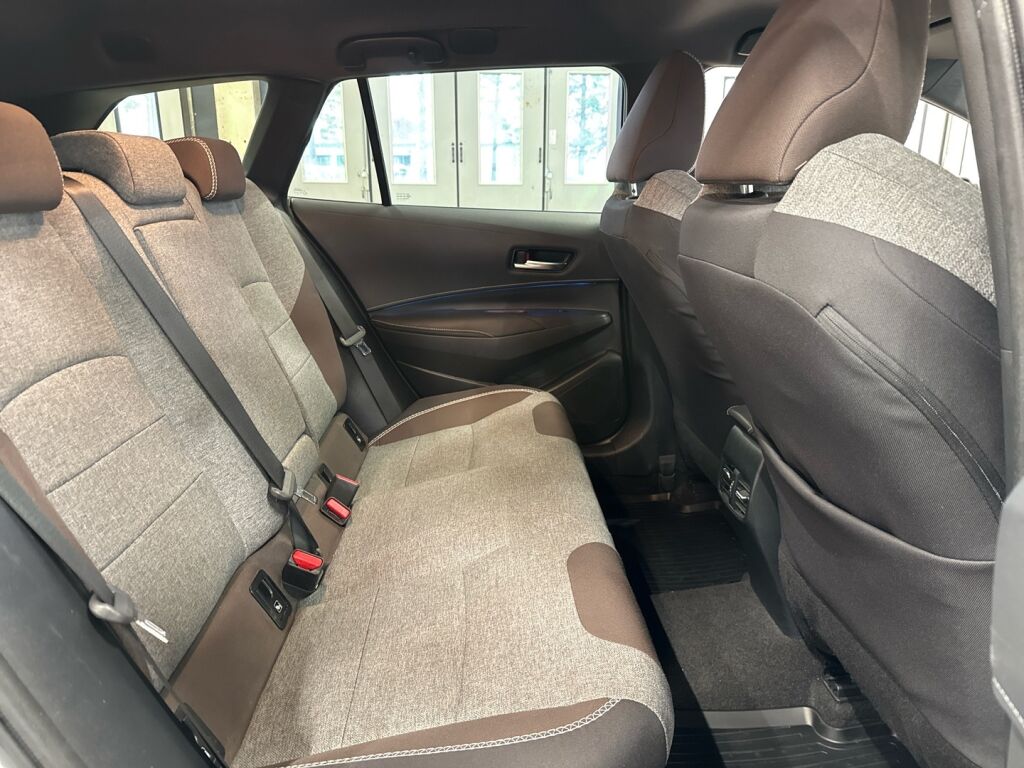 Toyota Corolla 2021 Valkoinen