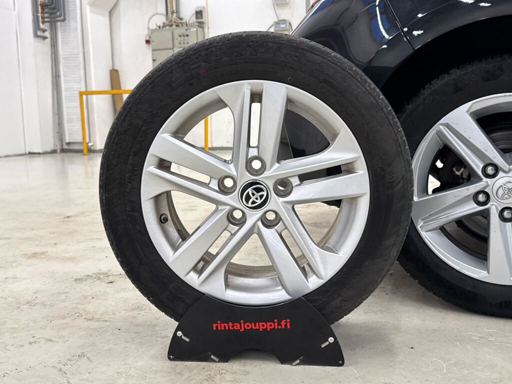 Toyota Corolla 2021 Musta