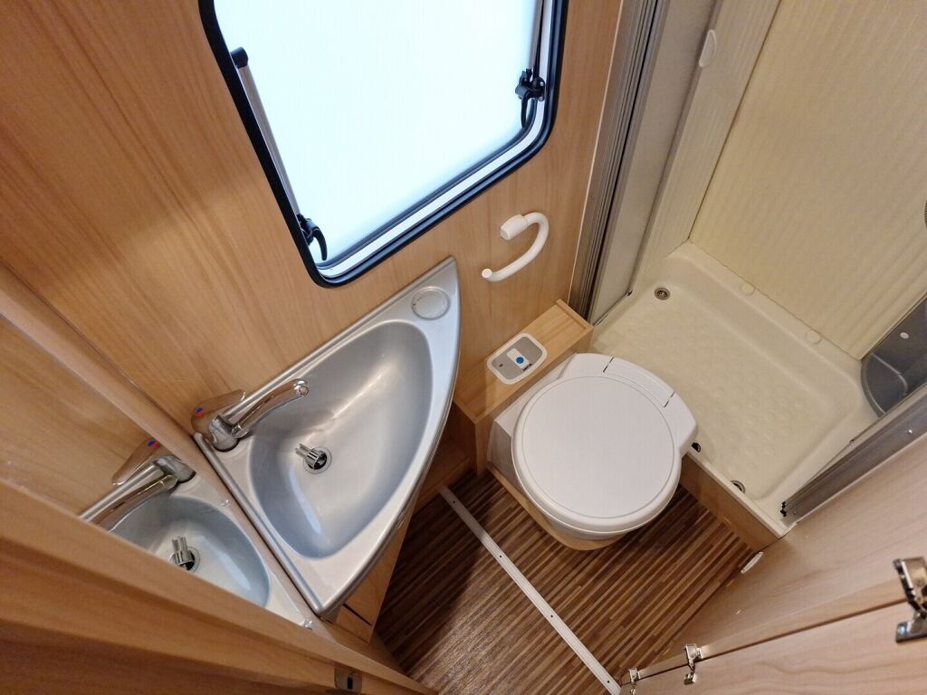 Sunlight T64 2012 Valkoinen