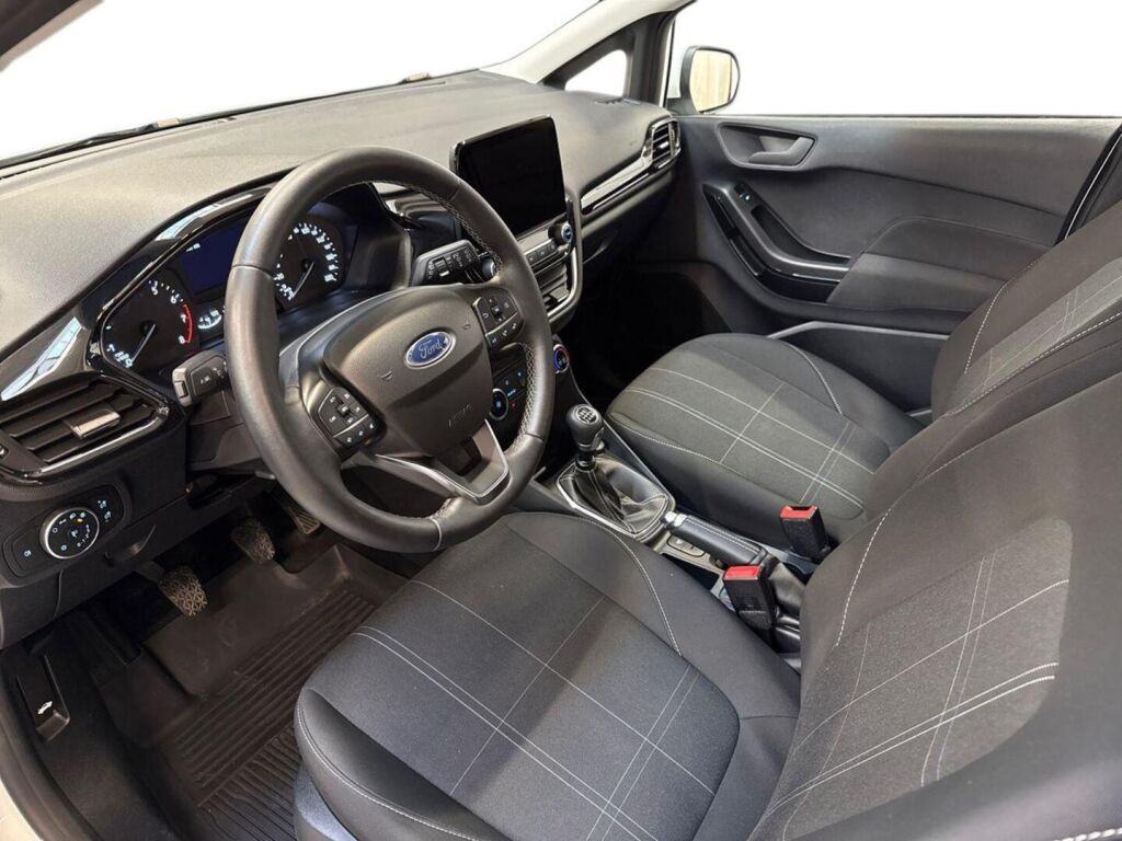 Ford Fiesta 2021 Valkoinen