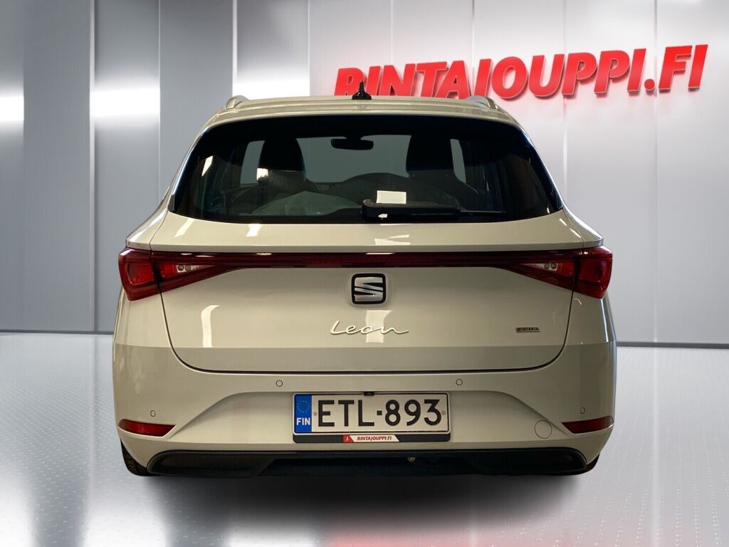 Seat Leon Sportstourer 2021 Valkoinen