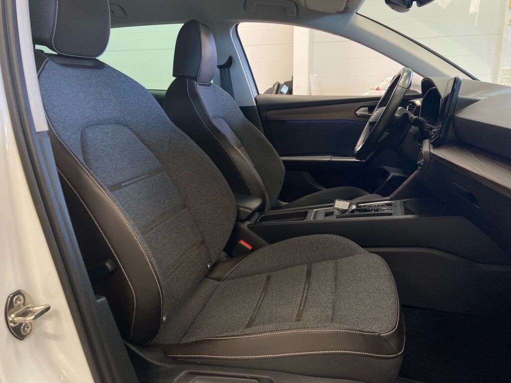 Seat Leon Sportstourer 2021 Valkoinen