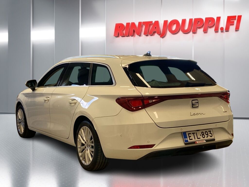 Seat Leon Sportstourer 2021 Valkoinen