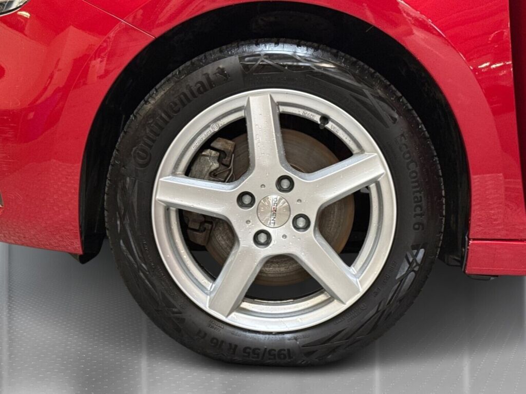 Opel Corsa-e 2021 Punainen