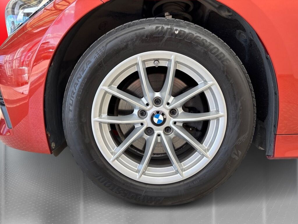 BMW 320 2021 Oranssi