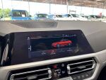 BMW 320 2021 Oranssi