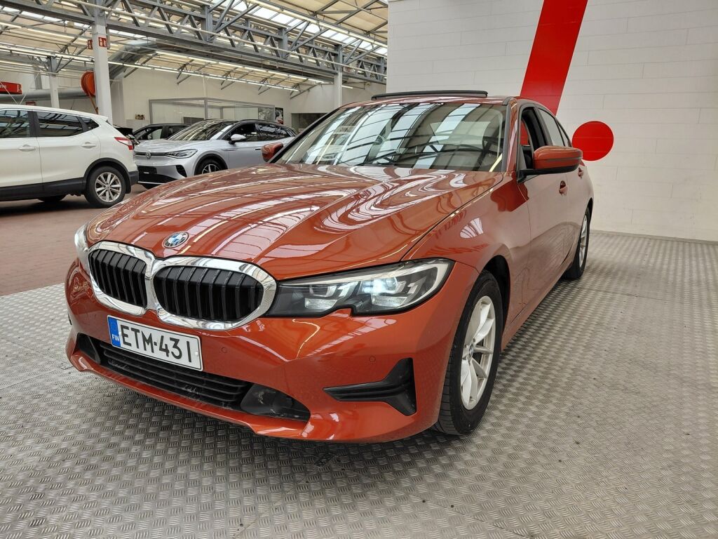 BMW 320 2021 Oranssi