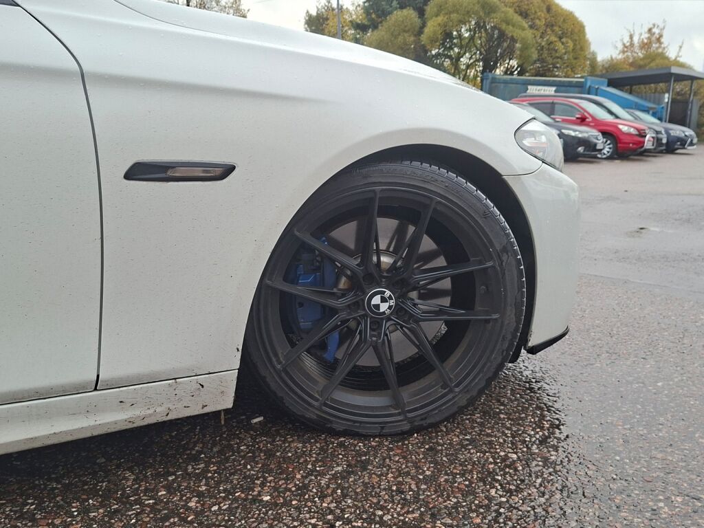BMW 550 2015 Valkoinen