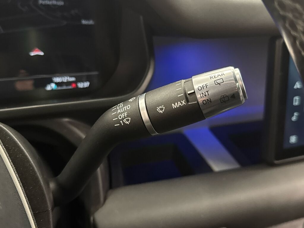 Land Rover Defender 2021 Harmaa