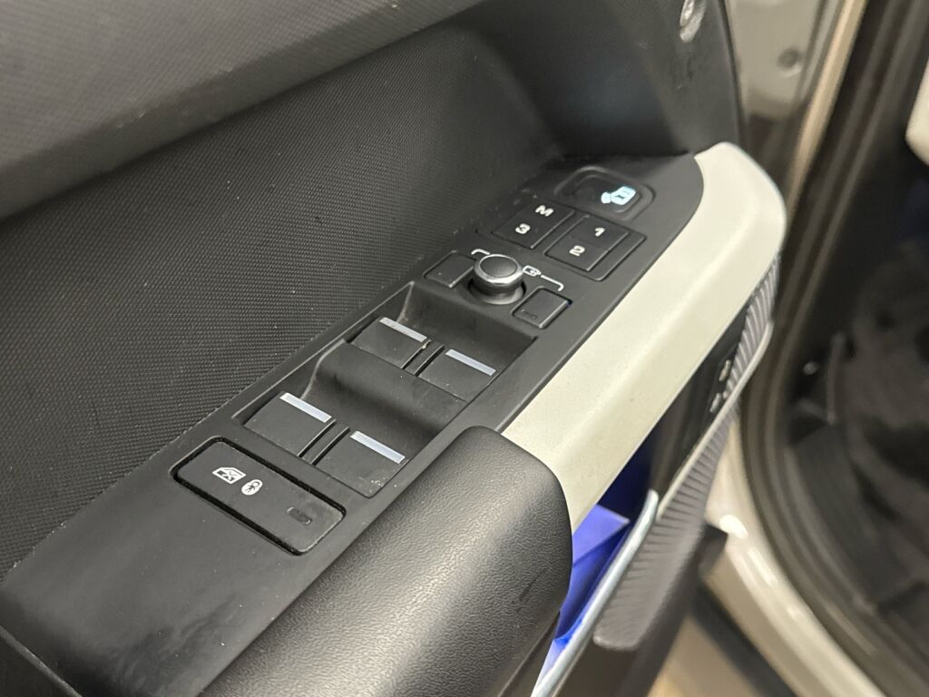 Land Rover Defender 2021 Harmaa