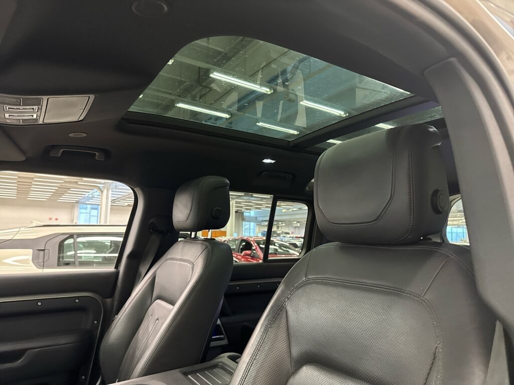 Land Rover Defender 2021 Harmaa