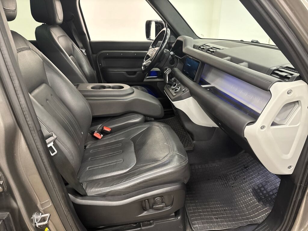 Land Rover Defender 2021 Harmaa