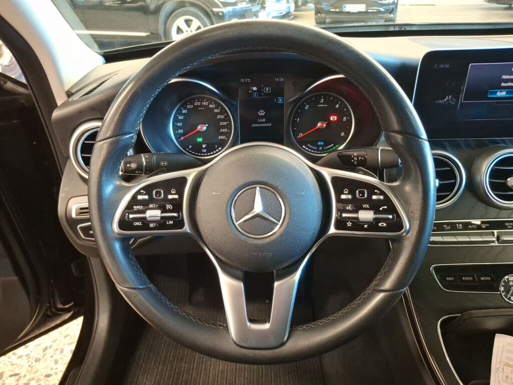 Mercedes-Benz C 2020 Musta