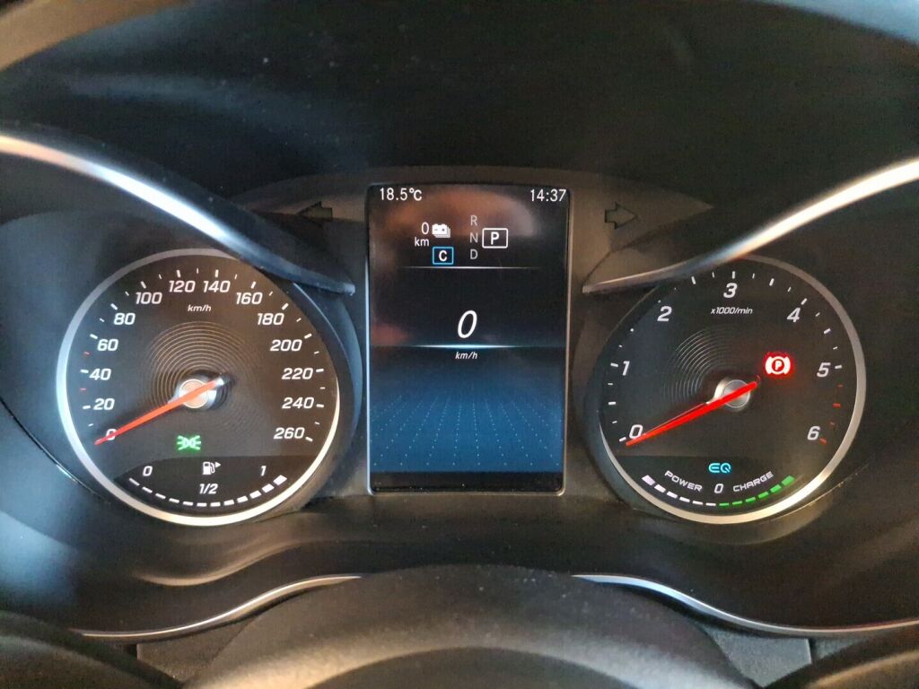 Mercedes-Benz C 2020 Musta